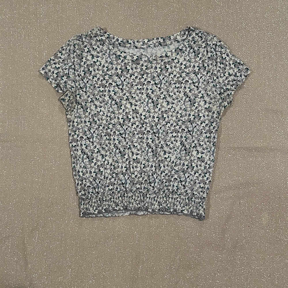 SO floral gray tee, size S